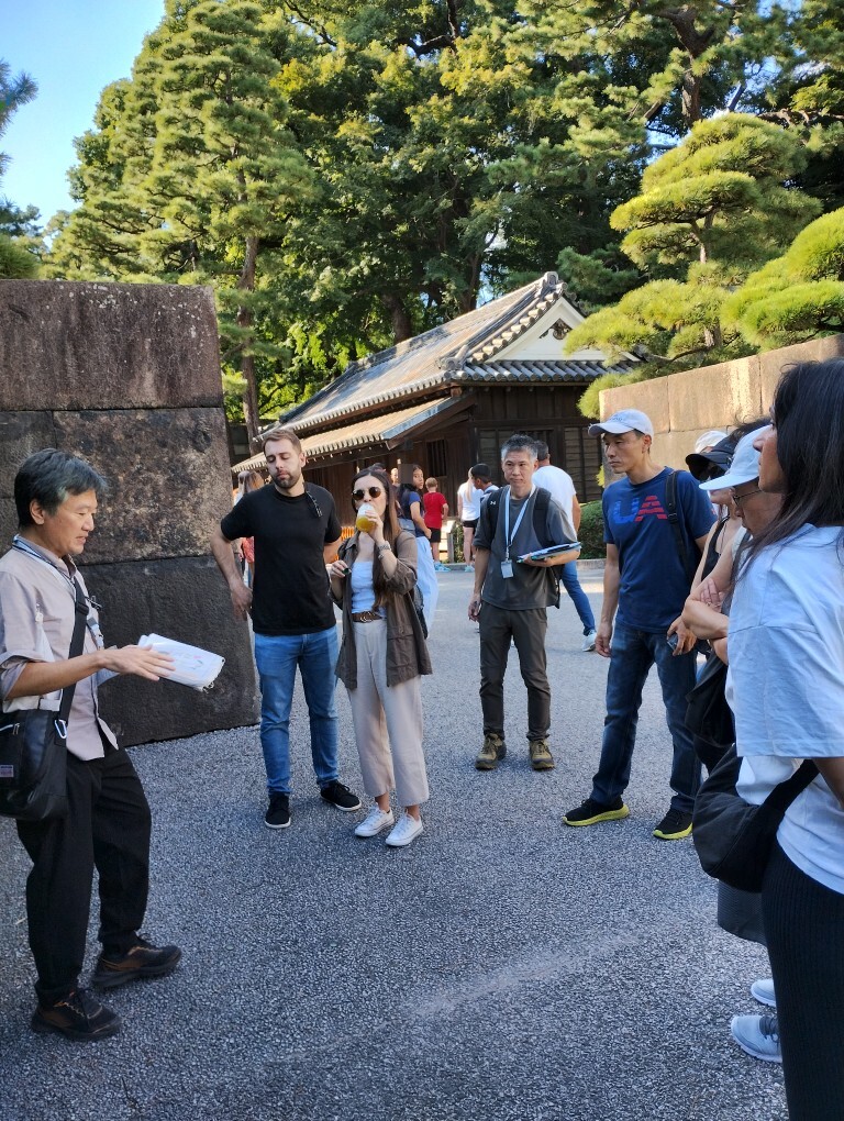 Tokyo_Free_Walking_Tour_EastGarden _ImperialPalace