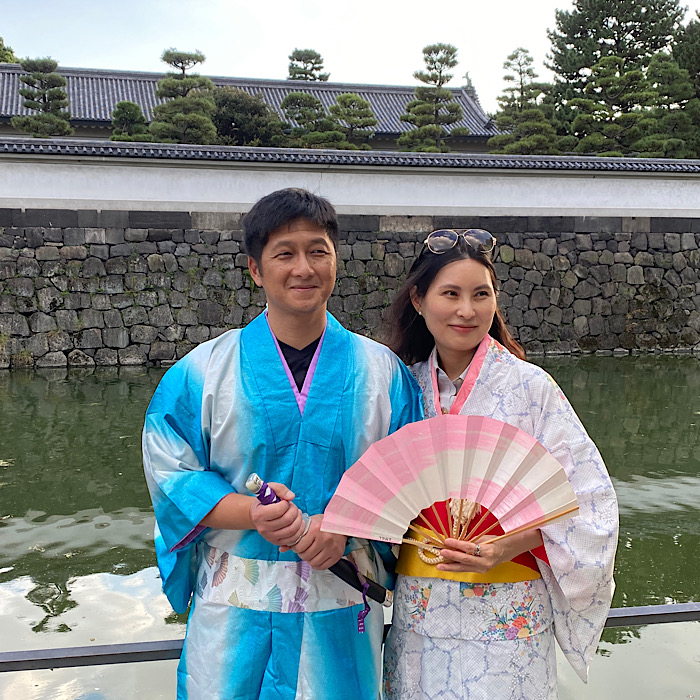 Tokyo_Free_Walking_Tour_EastGarden _ImperialPalace_KIMONO